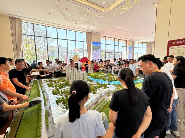 添盈聚富 五一假期楼市人气高涨 云浮市民看房热情持续攀升