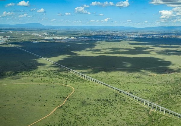 创元网 铁轨上的生态安全网——中企在肯尼亚铁路建设中践行绿色发展理念