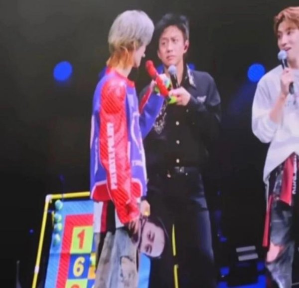 优配网 鹿晗高调认爱，终于等到这一天。