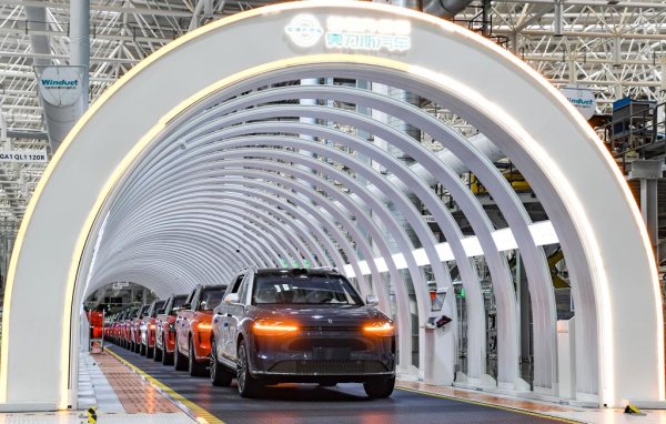 御龙优配 新华鲜报·“十四五”亮点丨连续15年全球第一！大国制造凸显硬核实力